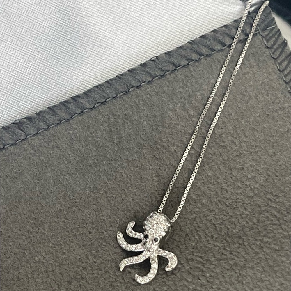 Italian Silver Necklace - Picture 2 of 7